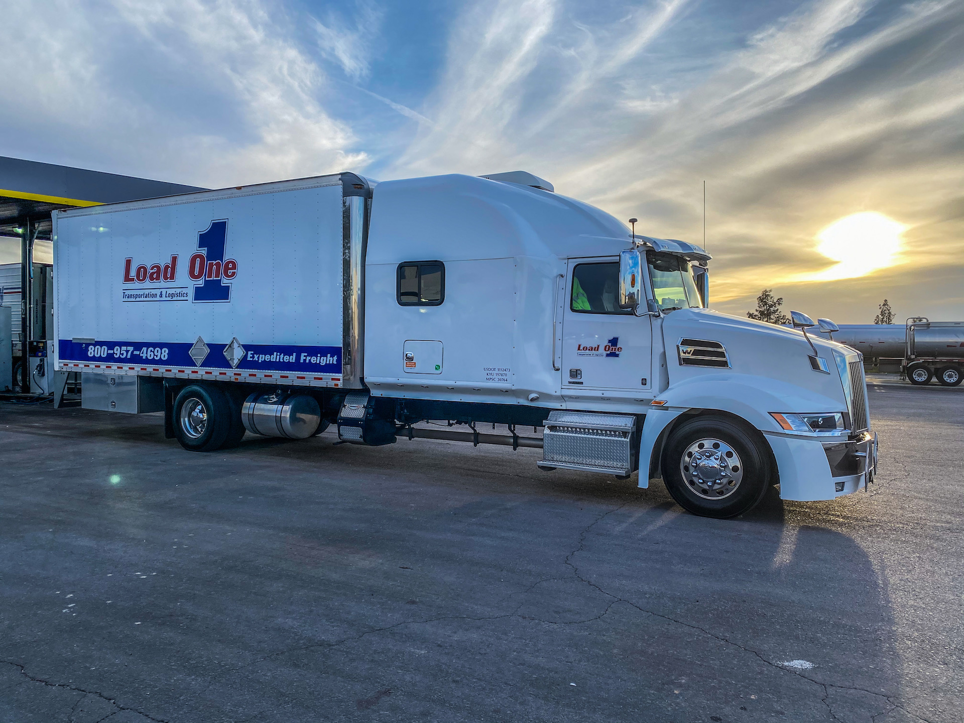Load one semi truck loading